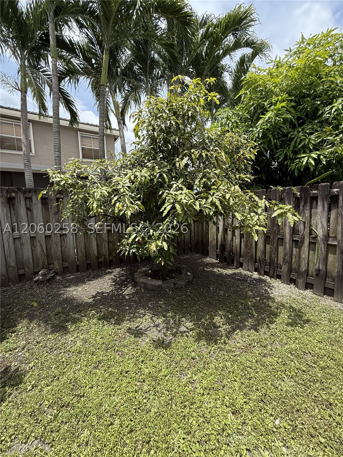 KENDALL COUNTRY ESTATES - Residential