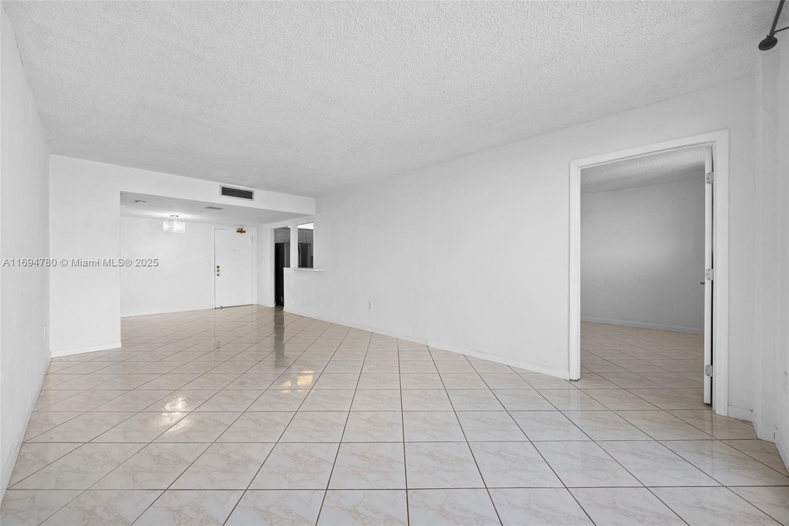 MANATEE CONDO - Residential Lease