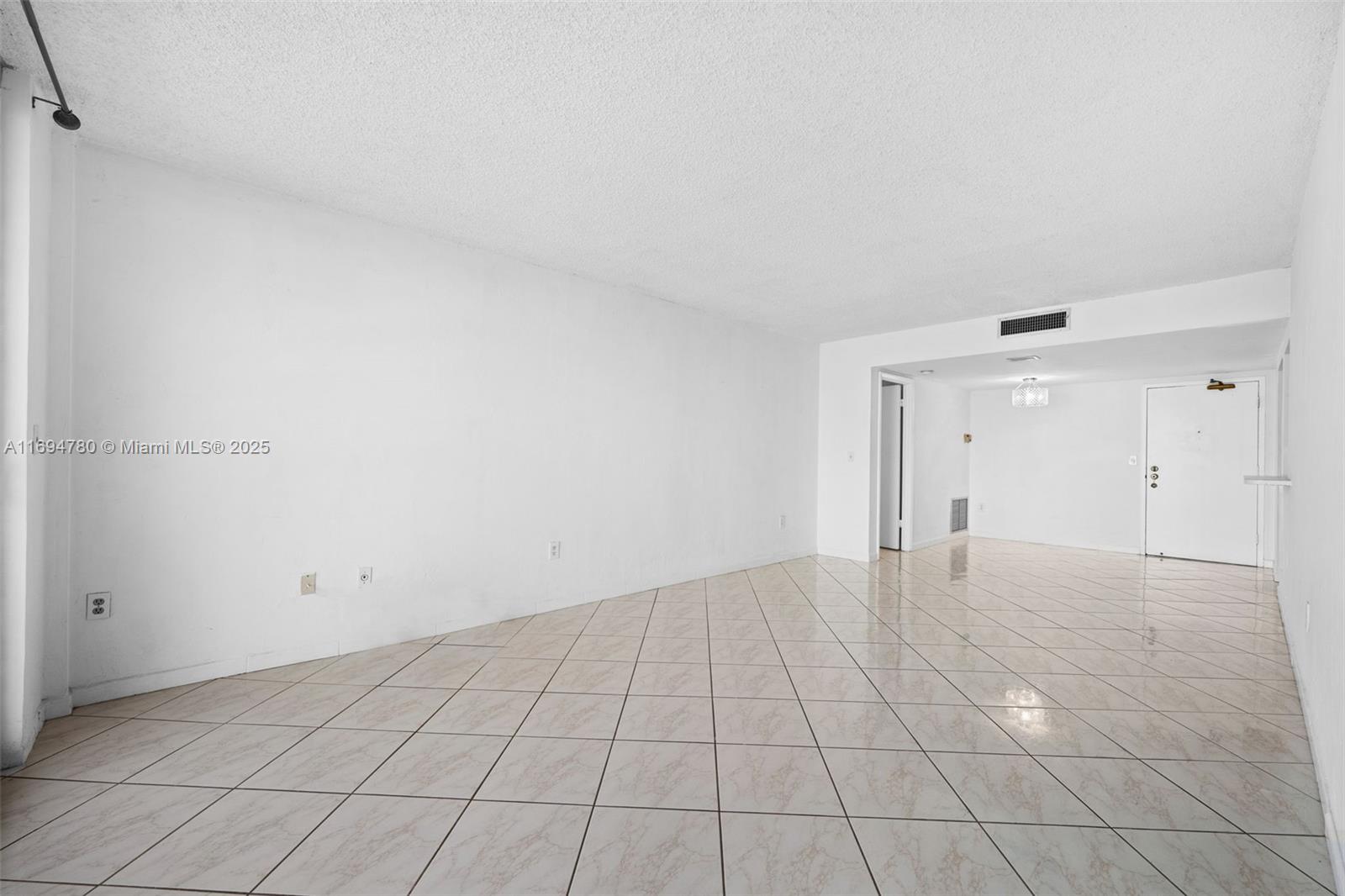 MANATEE CONDO - Residential Lease