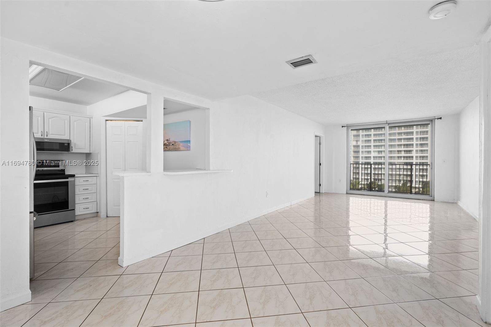 MANATEE CONDO - Residential Lease