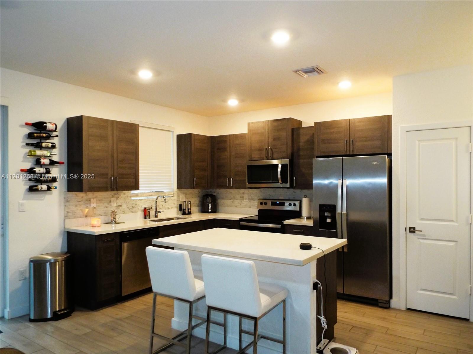TOWNS AT SEASCAPE - Residential