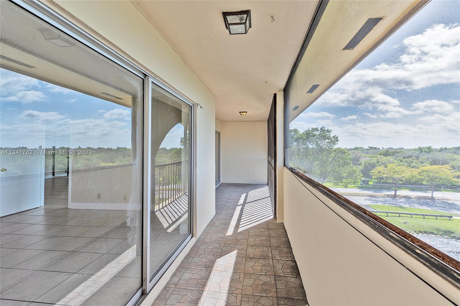 SUNRISE ISLAND CONDOMINIU - Residential