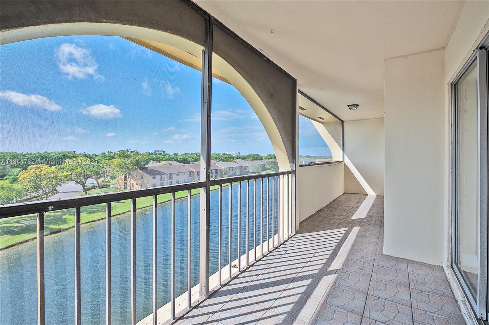 SUNRISE ISLAND CONDOMINIU - Residential