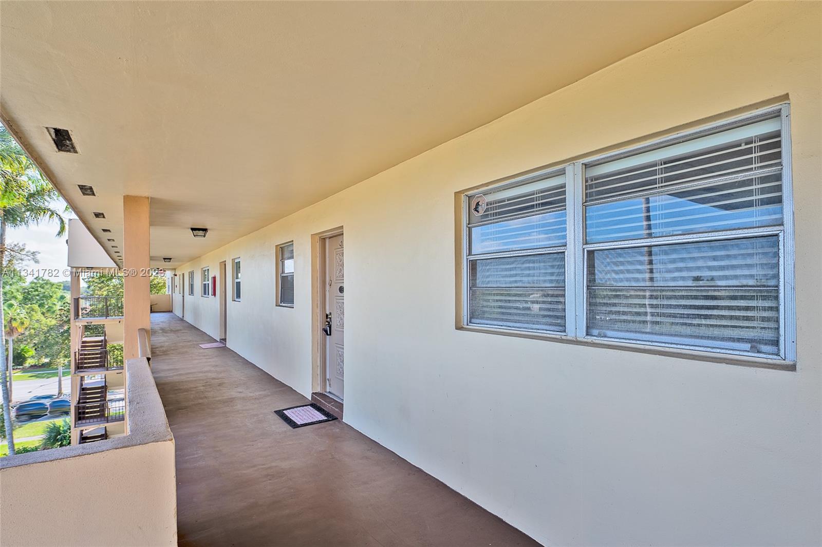 SUNRISE ISLAND CONDOMINIU - Residential