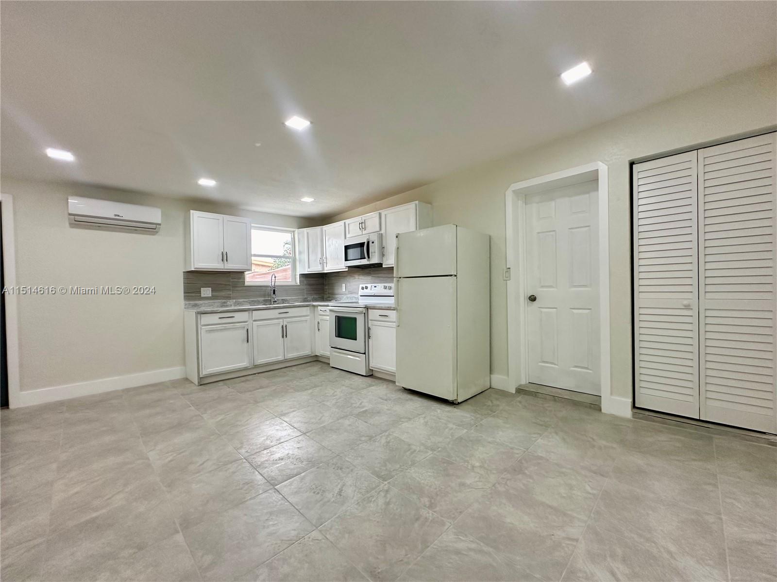 FLEETWOOD GARDENS SEC 1 - Residential Lease