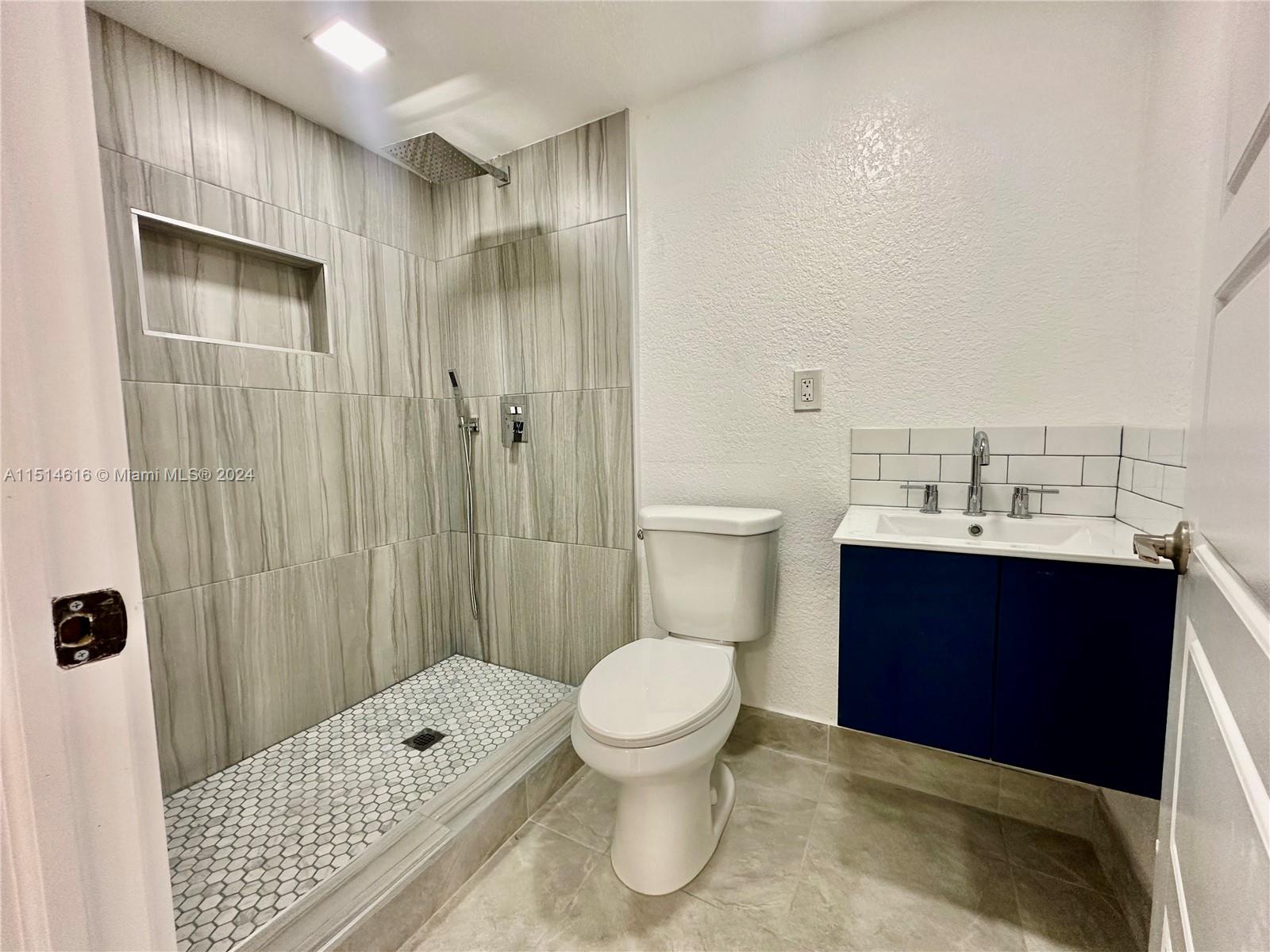 FLEETWOOD GARDENS SEC 1 - Residential Lease