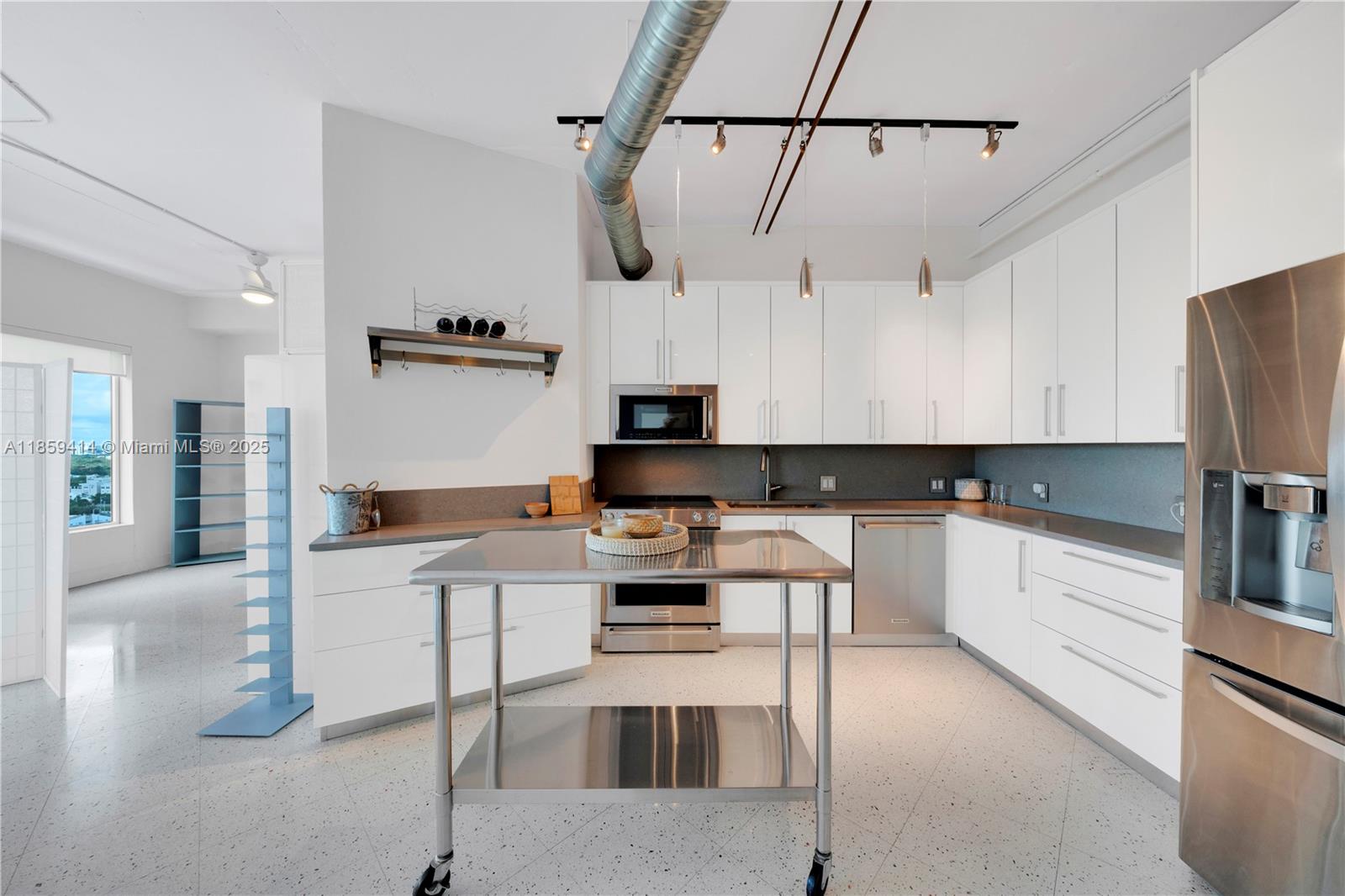 NEO CONDO - Residential