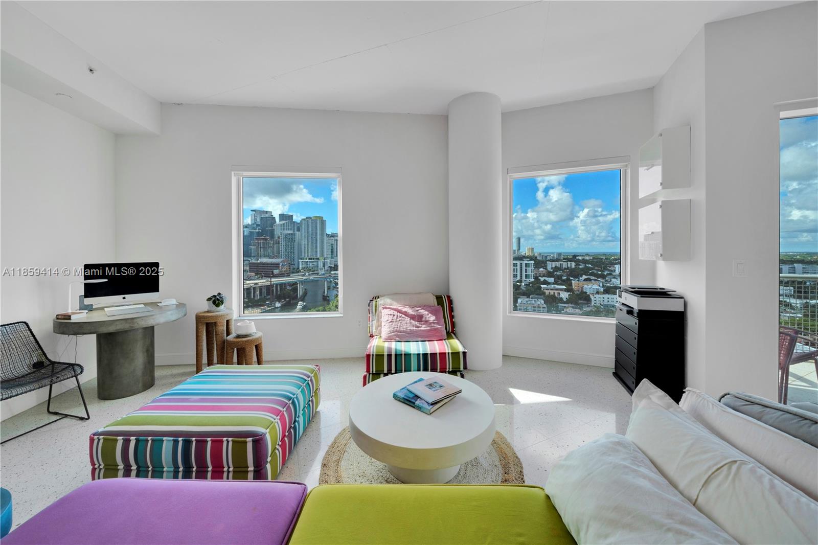 NEO CONDO - Residential