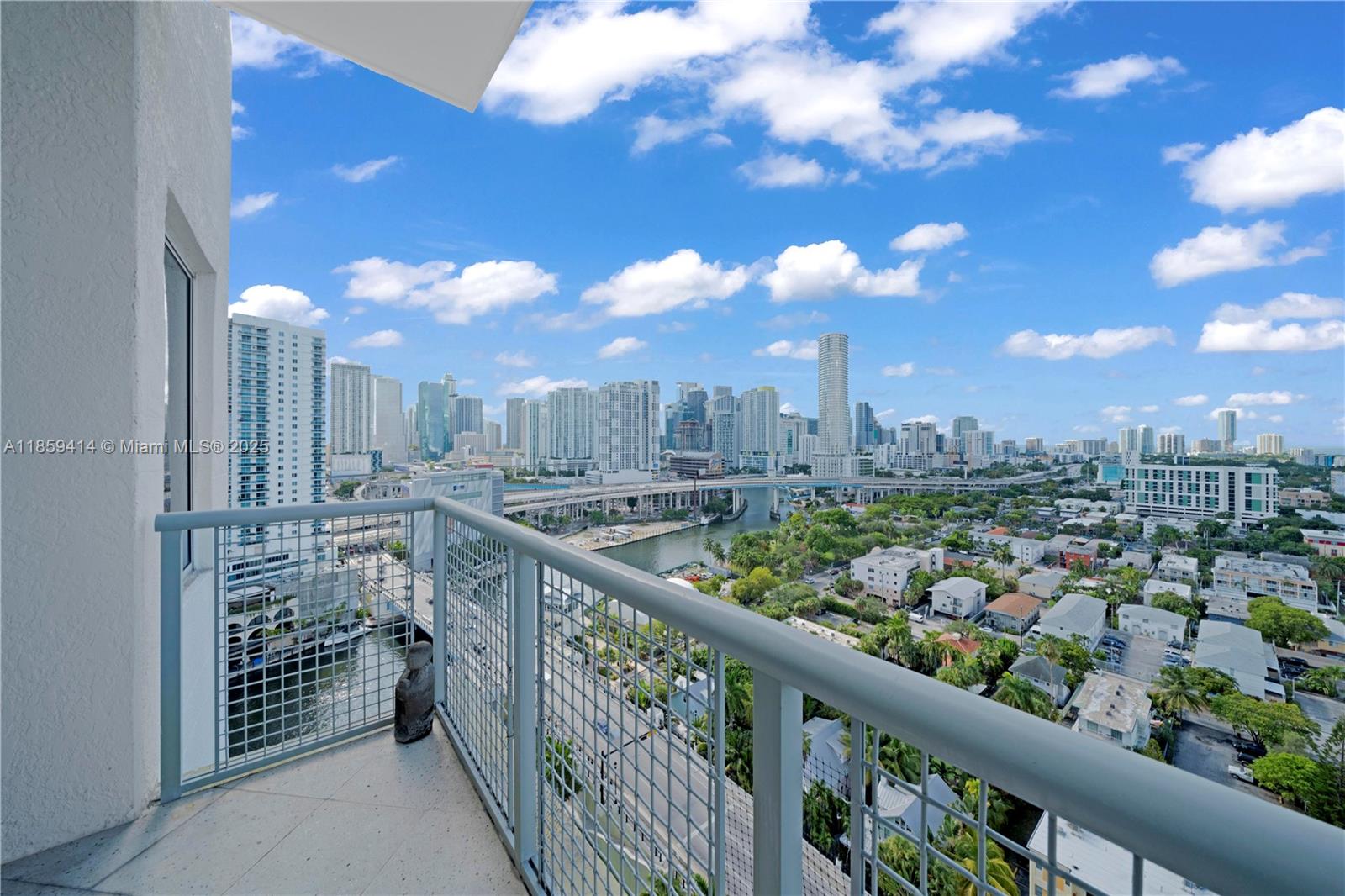 NEO CONDO - Residential