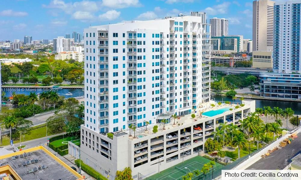 NEO CONDO - Residential