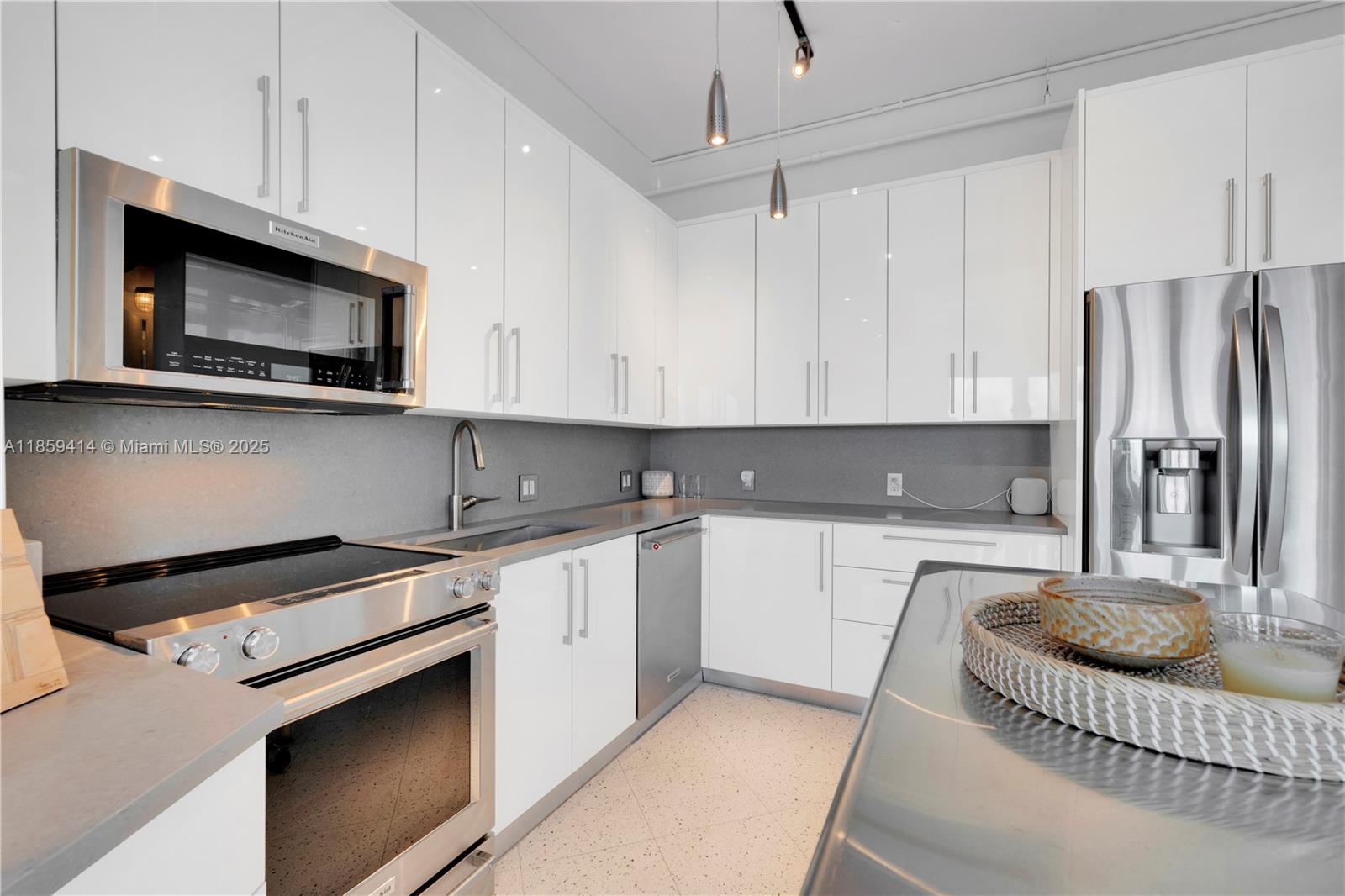 NEO CONDO - Residential