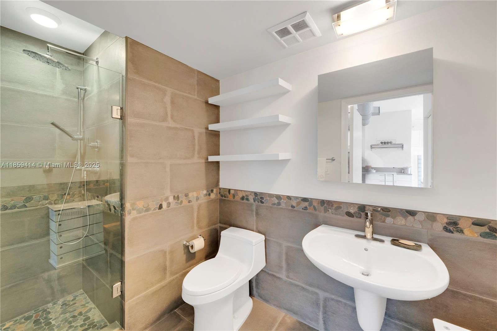 NEO CONDO - Residential