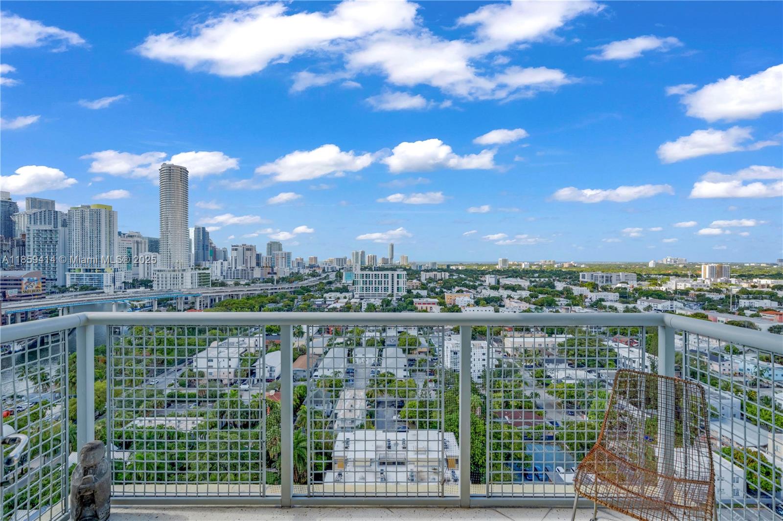 NEO CONDO - Residential