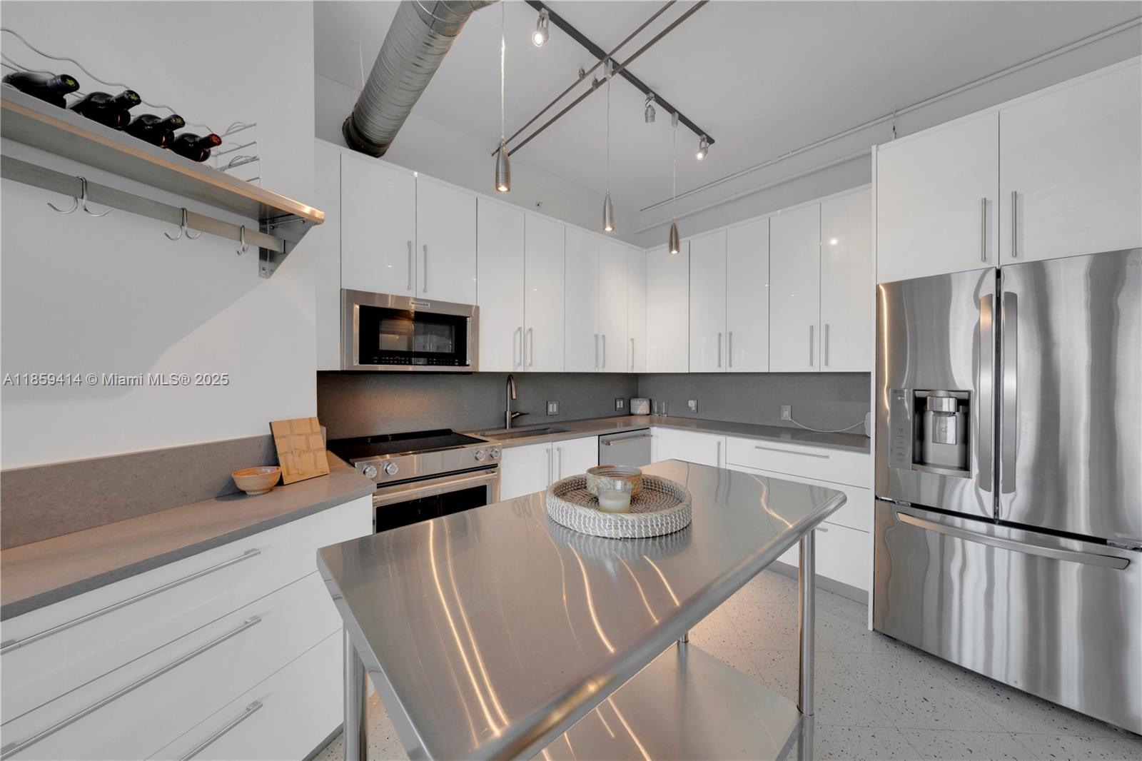 NEO CONDO - Residential