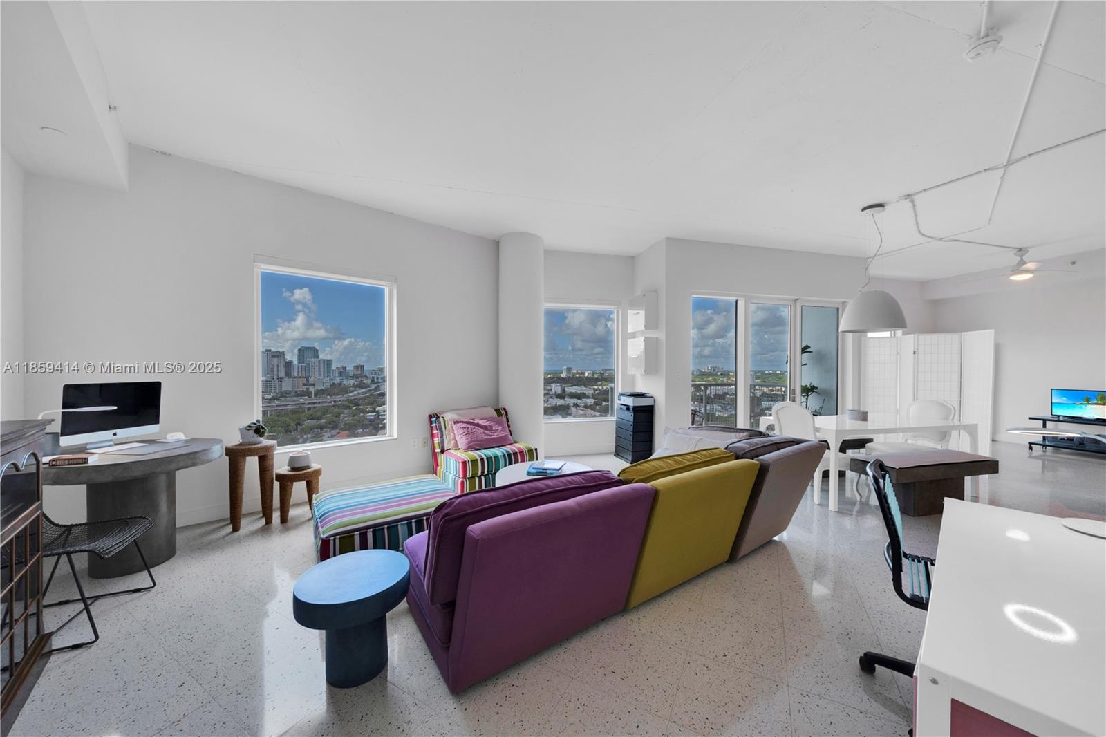 NEO CONDO - Residential