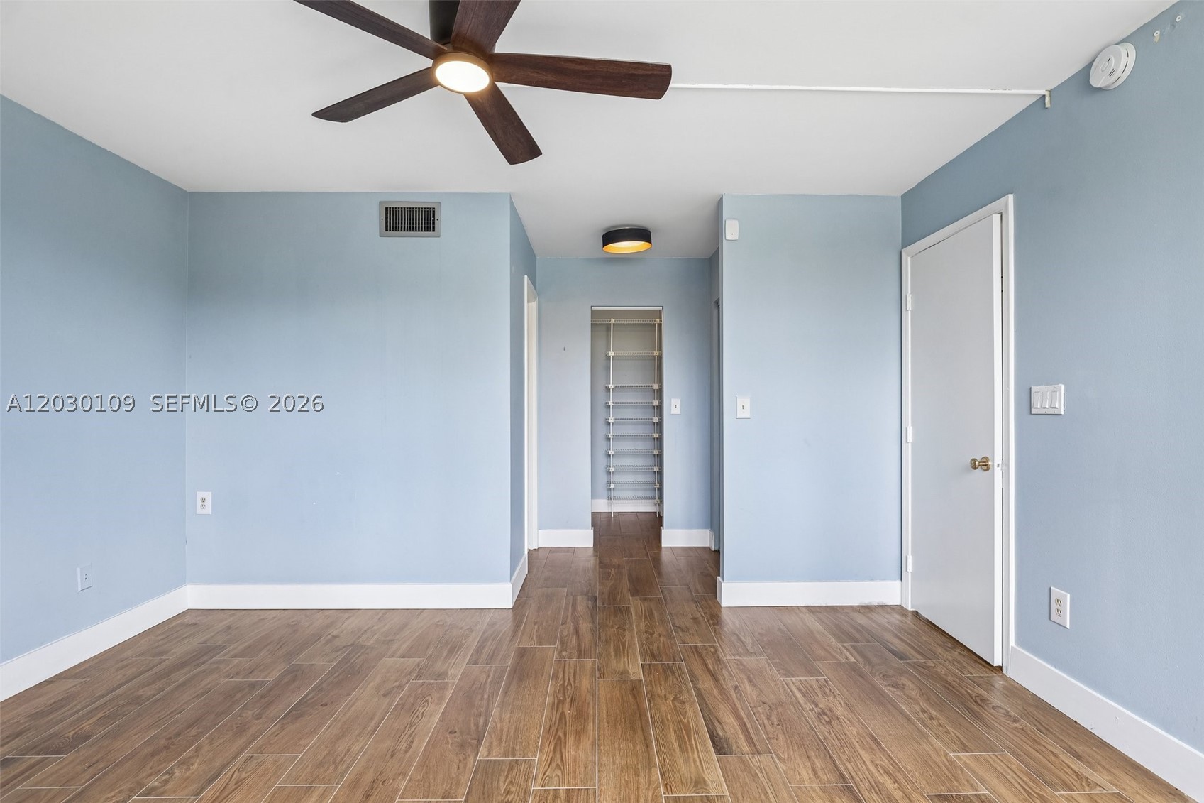 LAKES OF NEWPORT I CONDO - Residential