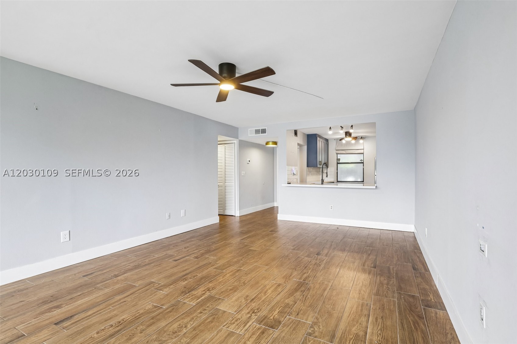 LAKES OF NEWPORT I CONDO - Residential