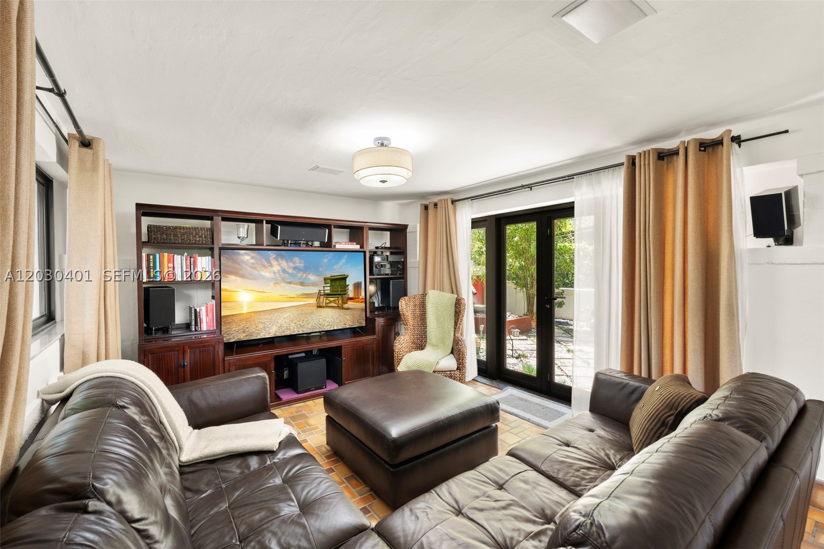 BEACH VIEW ADDN - Residential