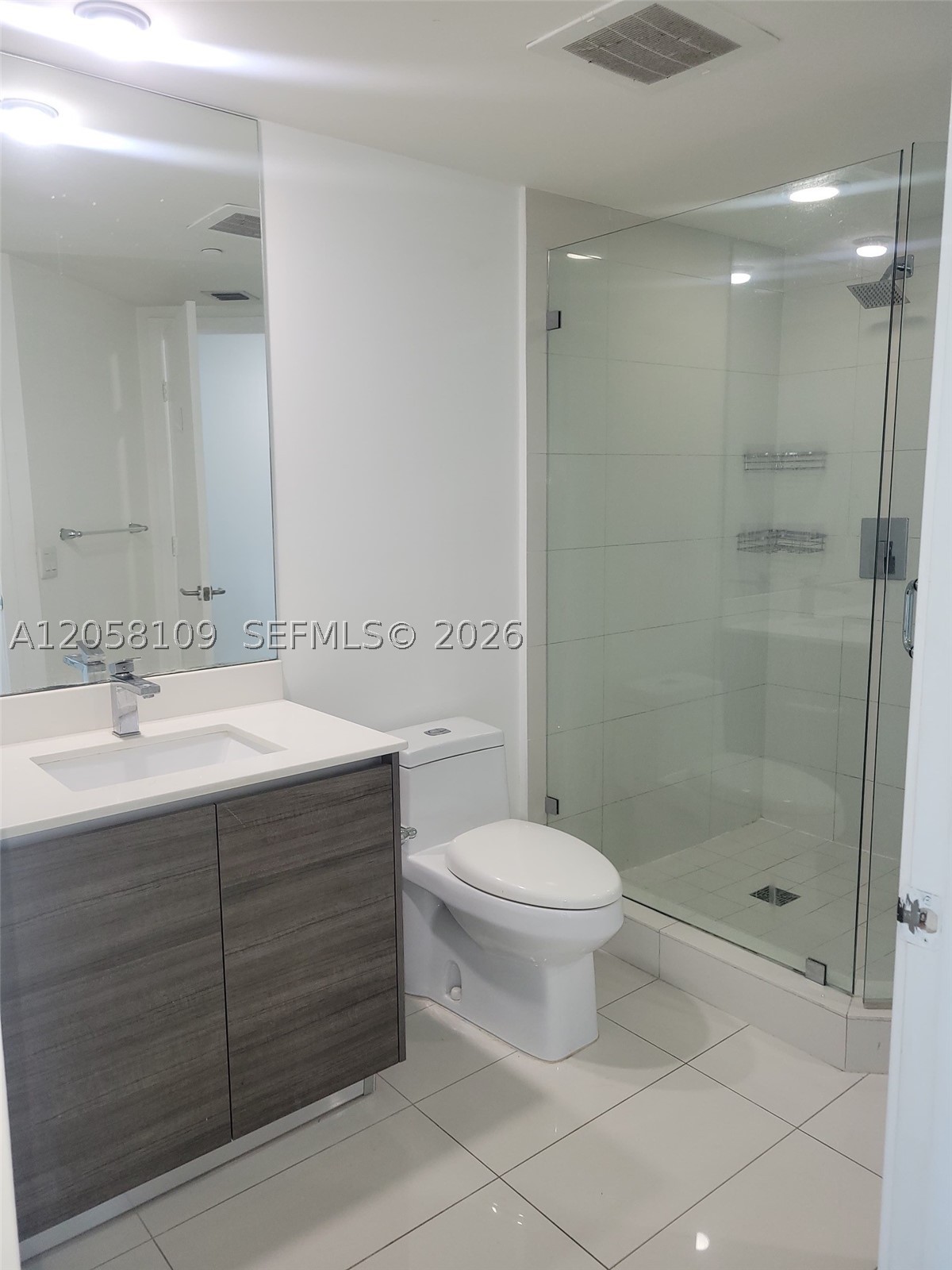 1100 MILLECENTO RESIDENCE - Residential