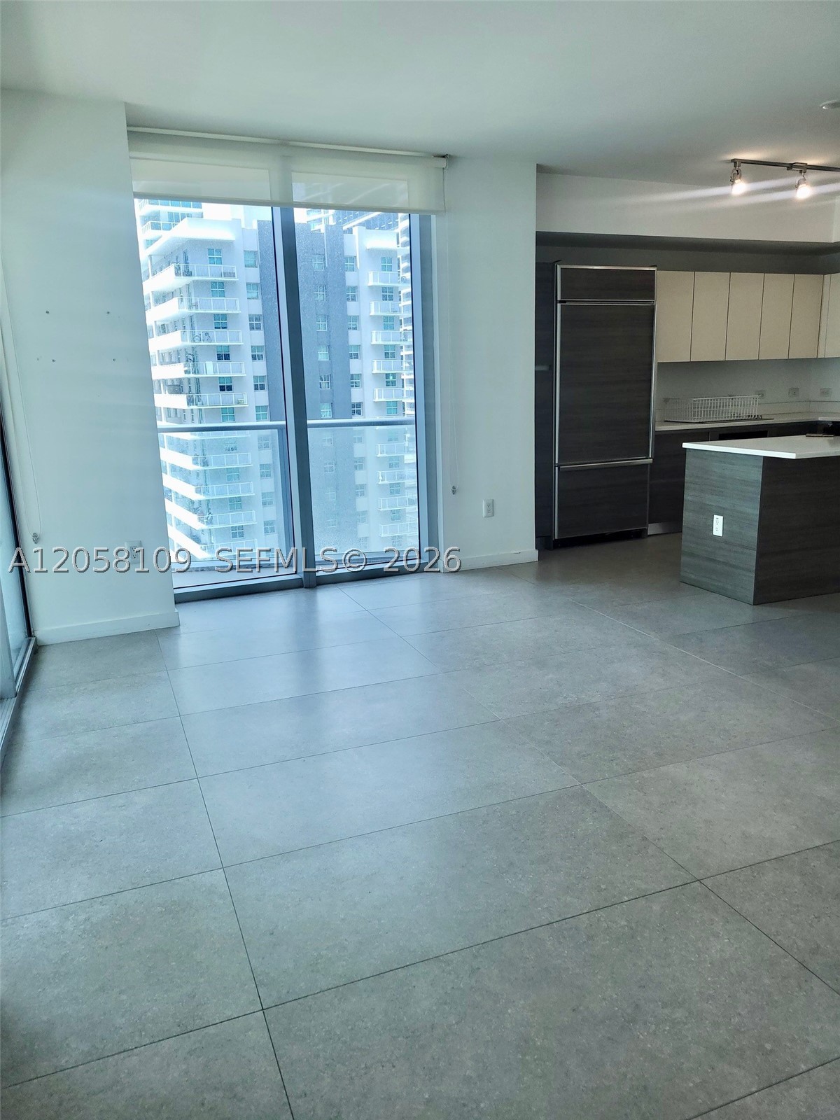 1100 MILLECENTO RESIDENCE - Residential