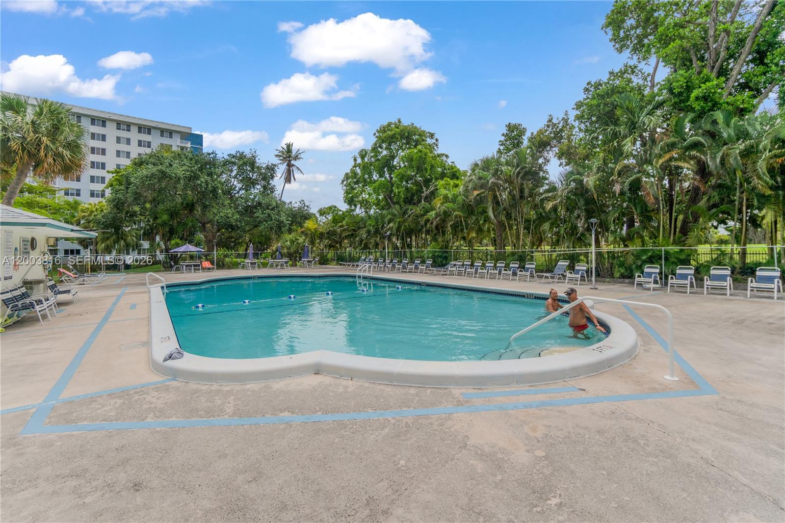 HILLCREST EAST NO 23 COND - Residential