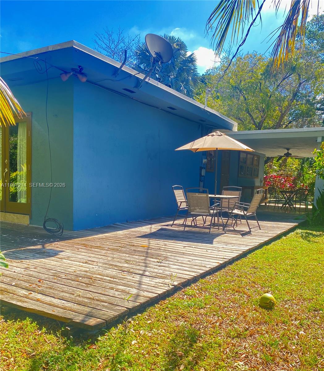 AVOCADO HOMES - Residential