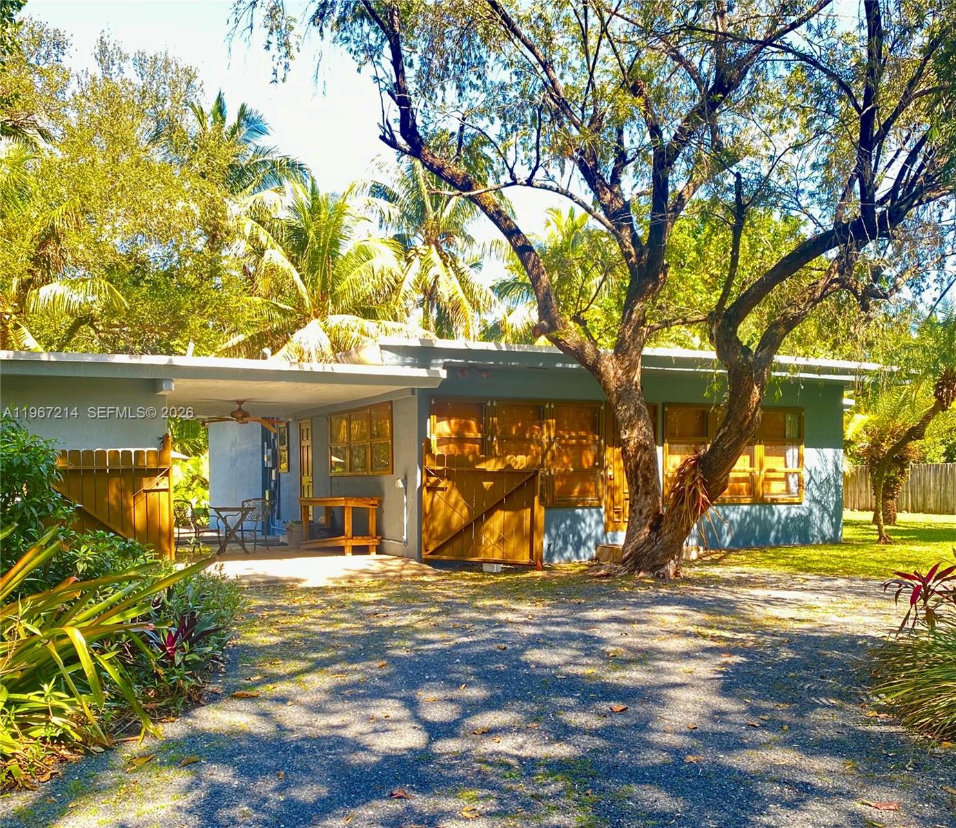 AVOCADO HOMES - Residential
