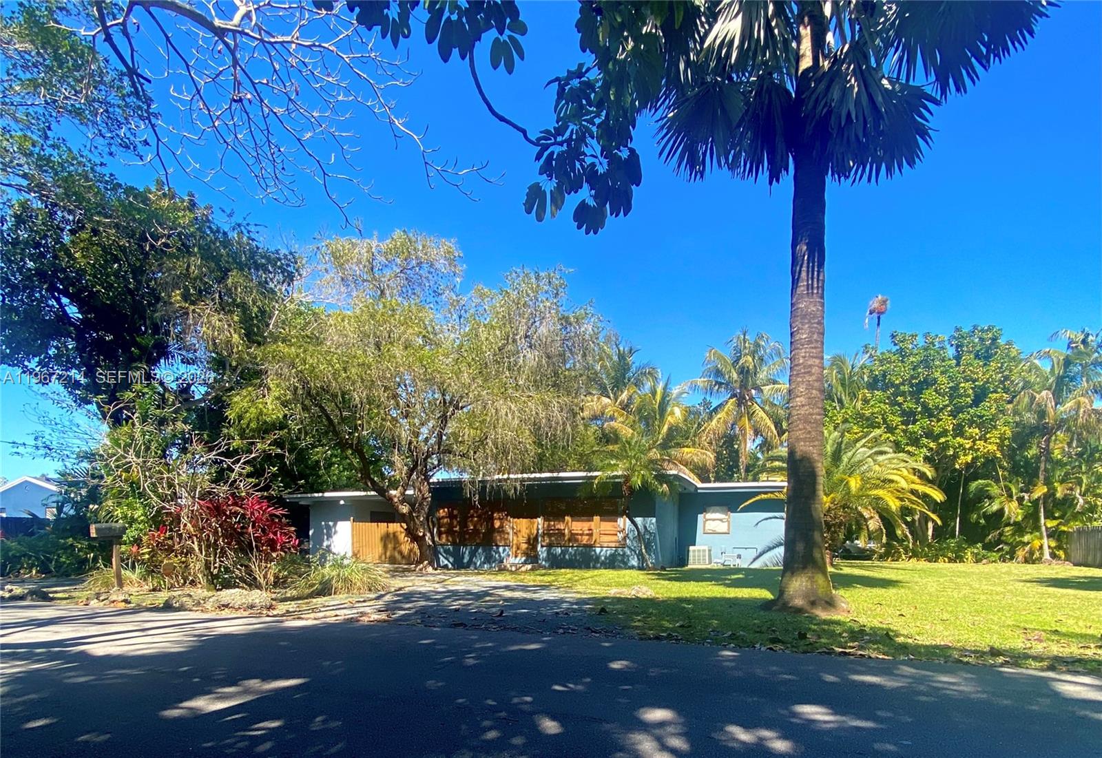 AVOCADO HOMES - Residential