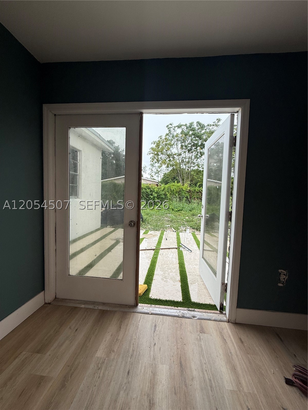 FLORIDA RIDGE SUBDIVISION - Residential Lease