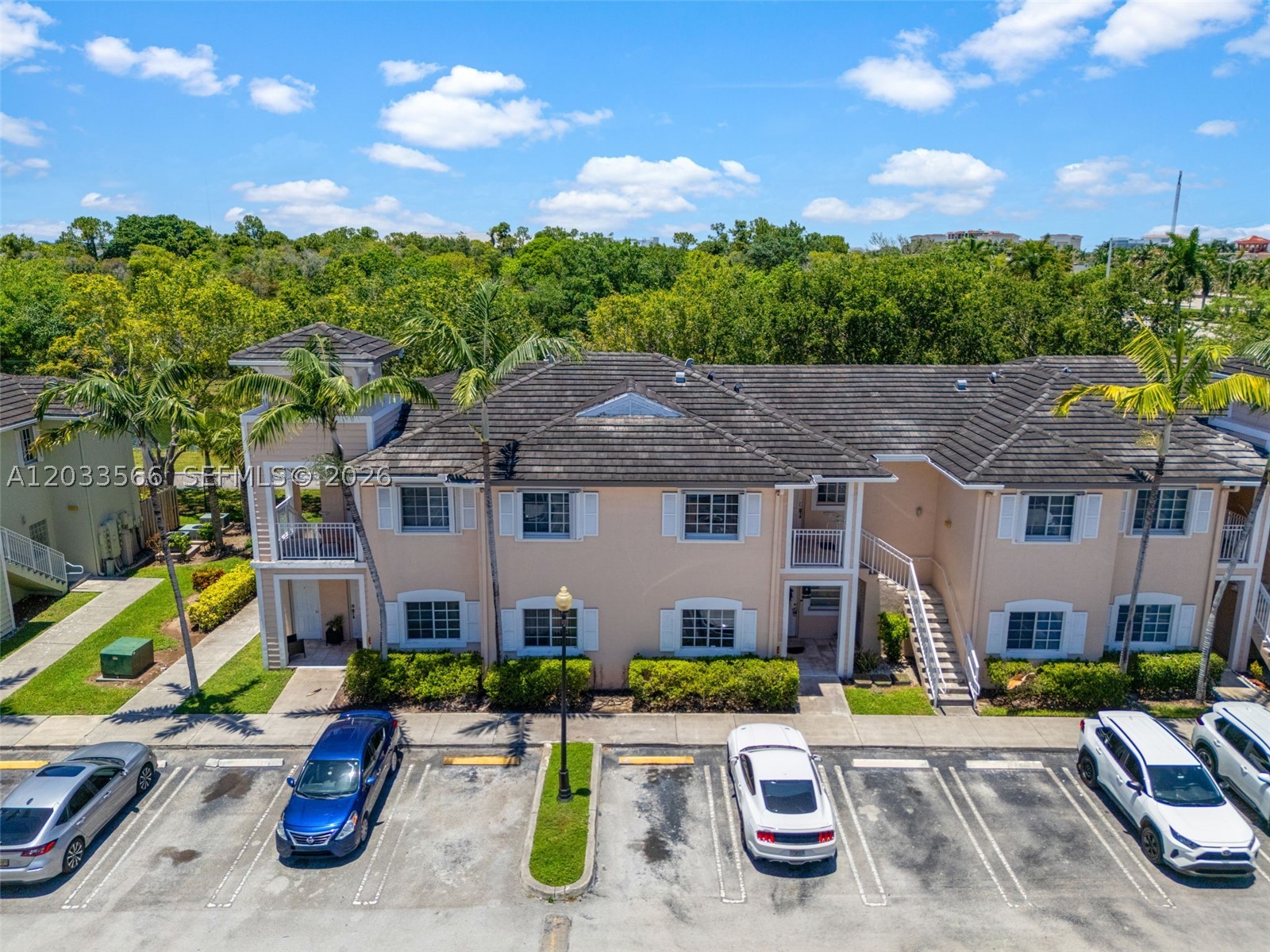 CARIBBEAN ISLES VILLAS CO - Residential