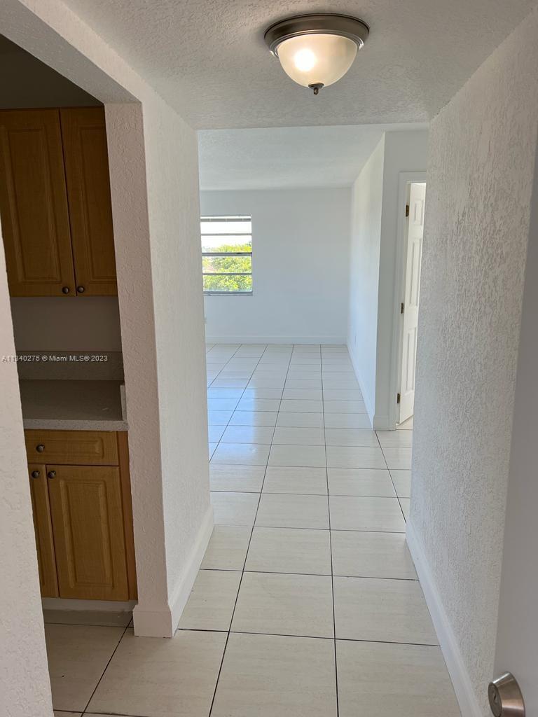 MONTEGO BAY CONDO - Residential Lease