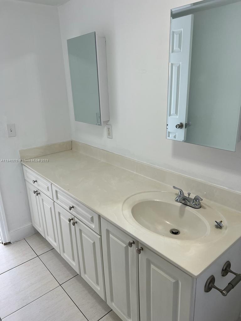 MONTEGO BAY CONDO - Residential Lease