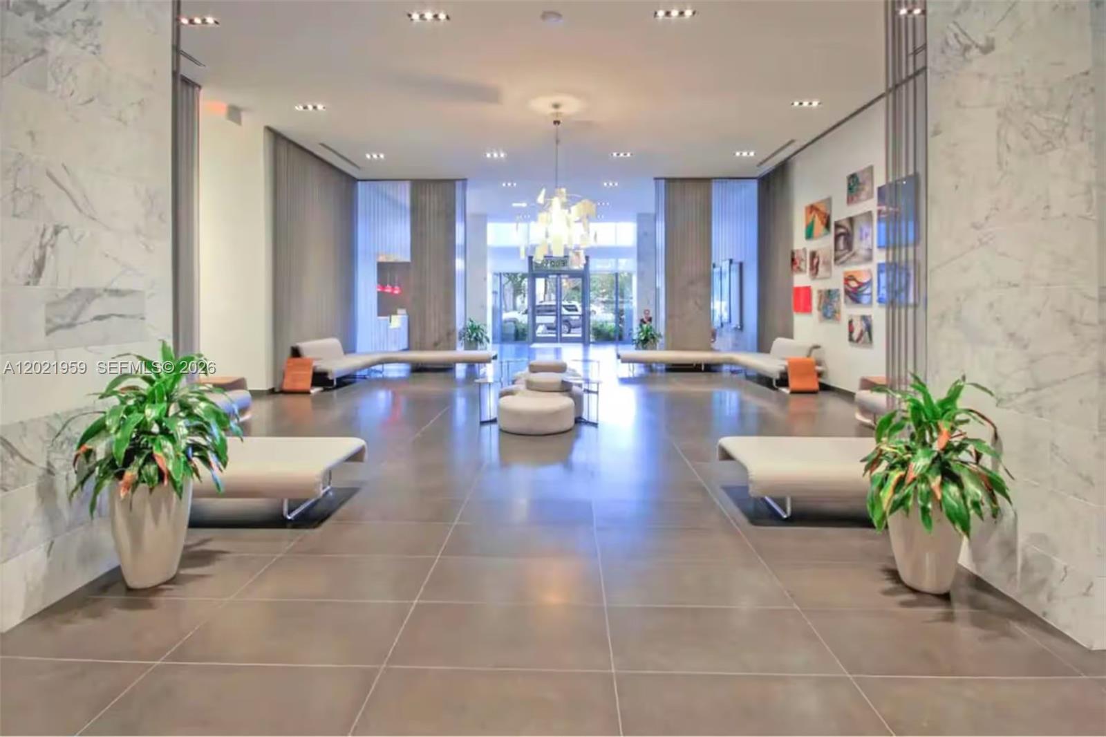 CANVAS CONDO - Residential