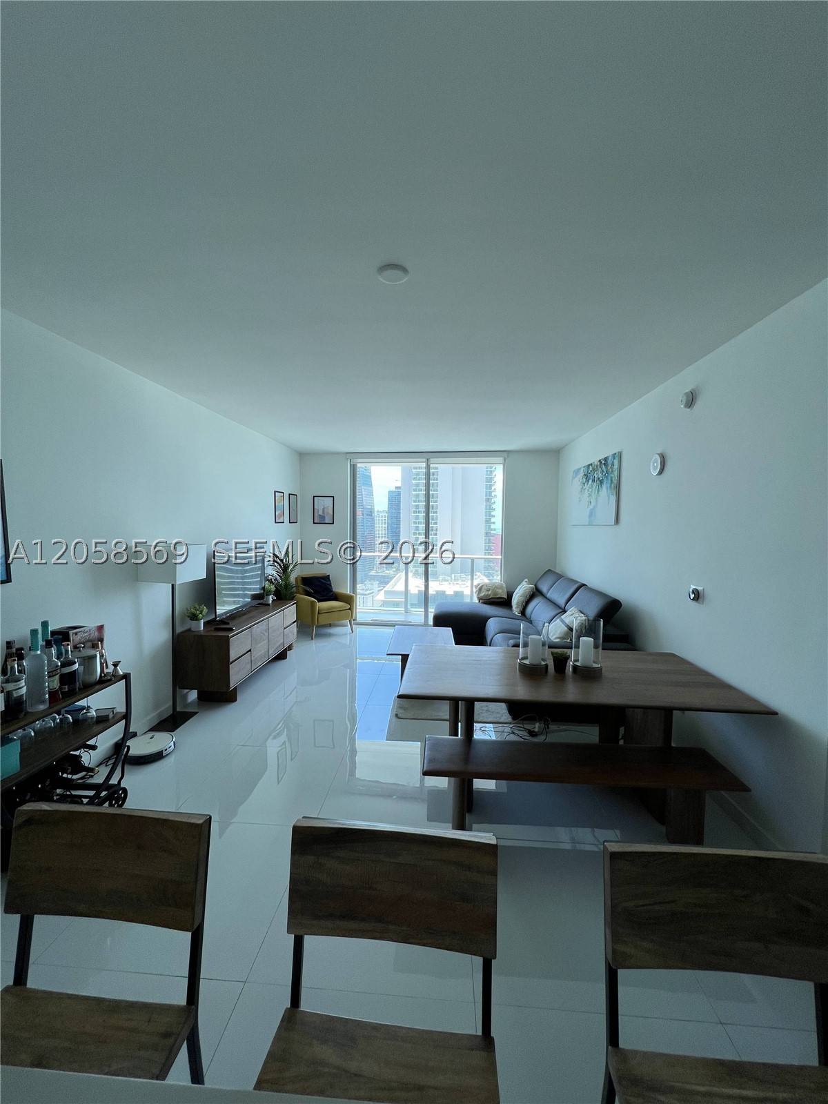 1100 MILLECENTO RESIDENCE - Residential