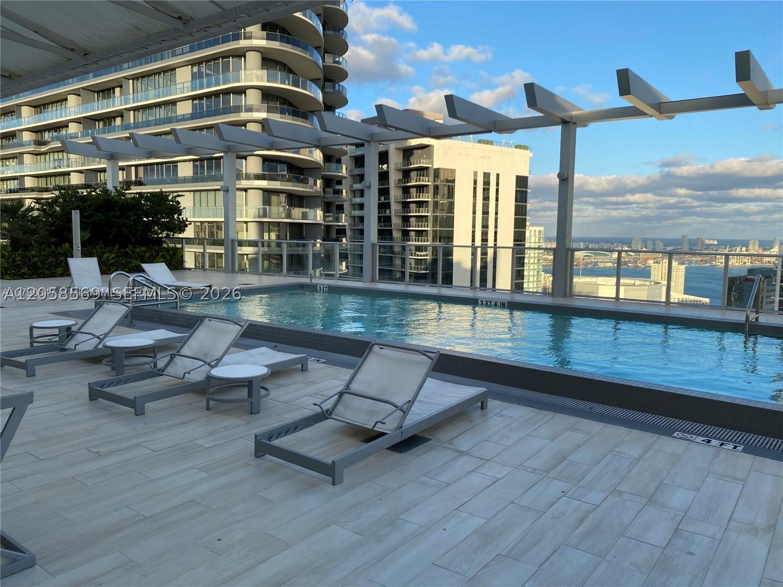 1100 MILLECENTO RESIDENCE - Residential