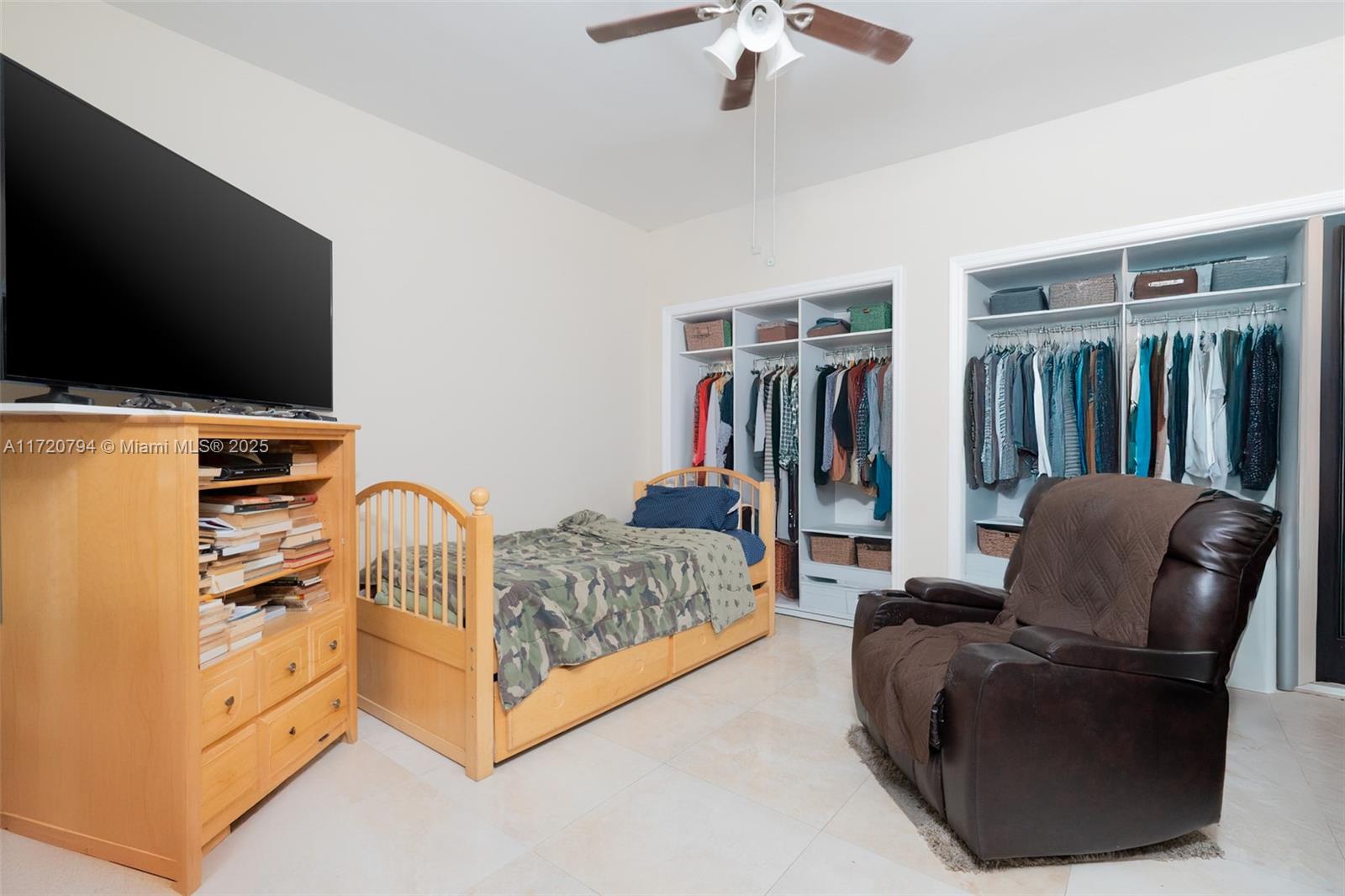 4TH ADDN TO ROYAL OAKS - Residential