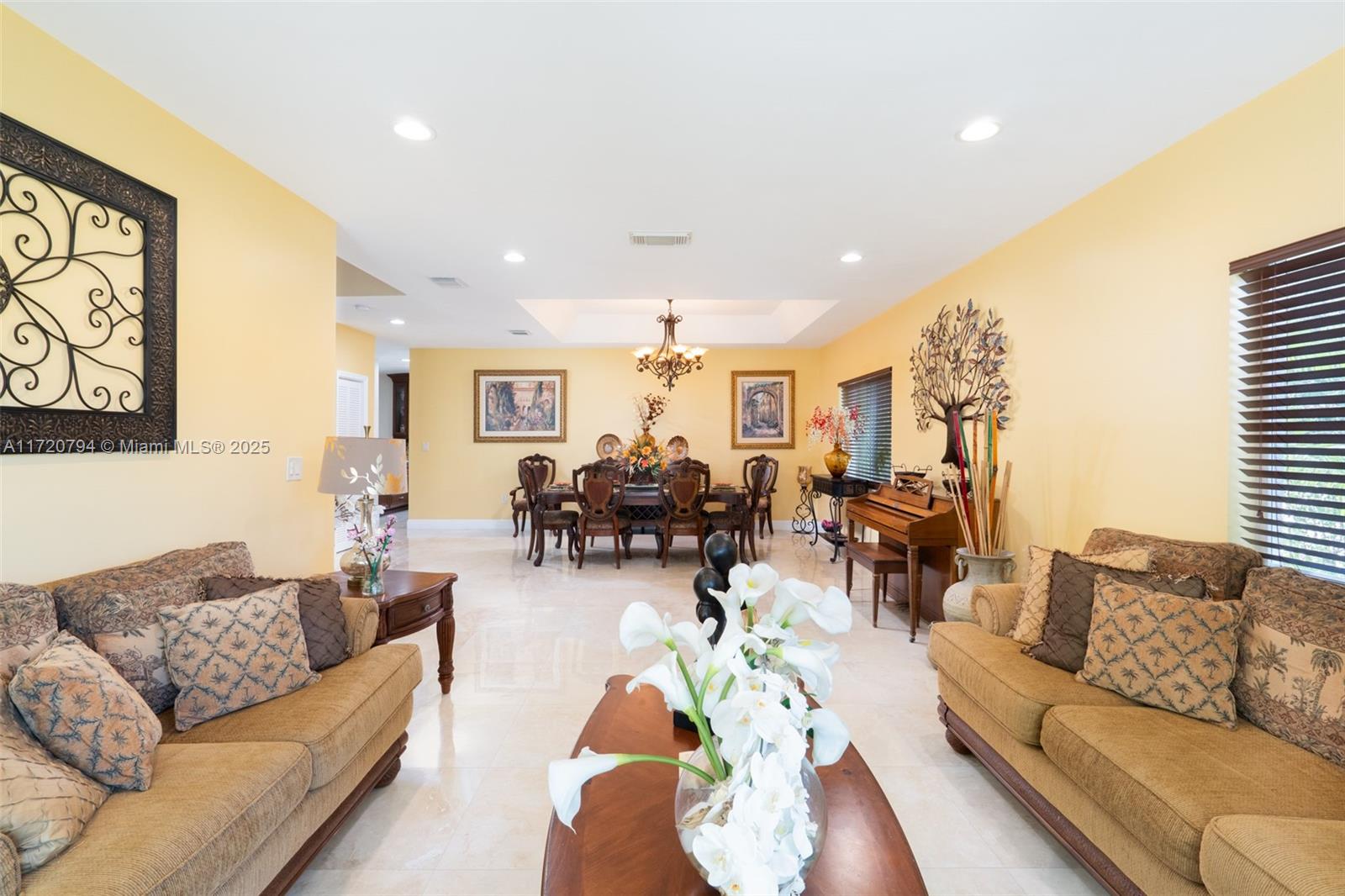 4TH ADDN TO ROYAL OAKS - Residential