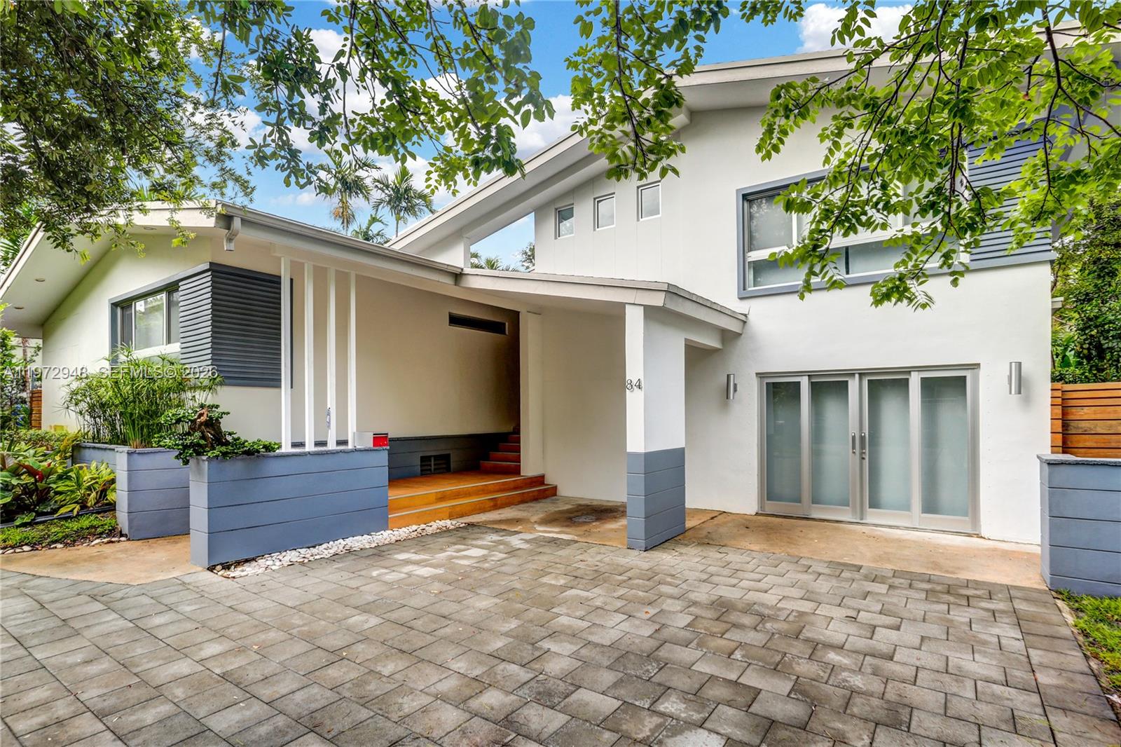 BAY HEIGHTS - Residential