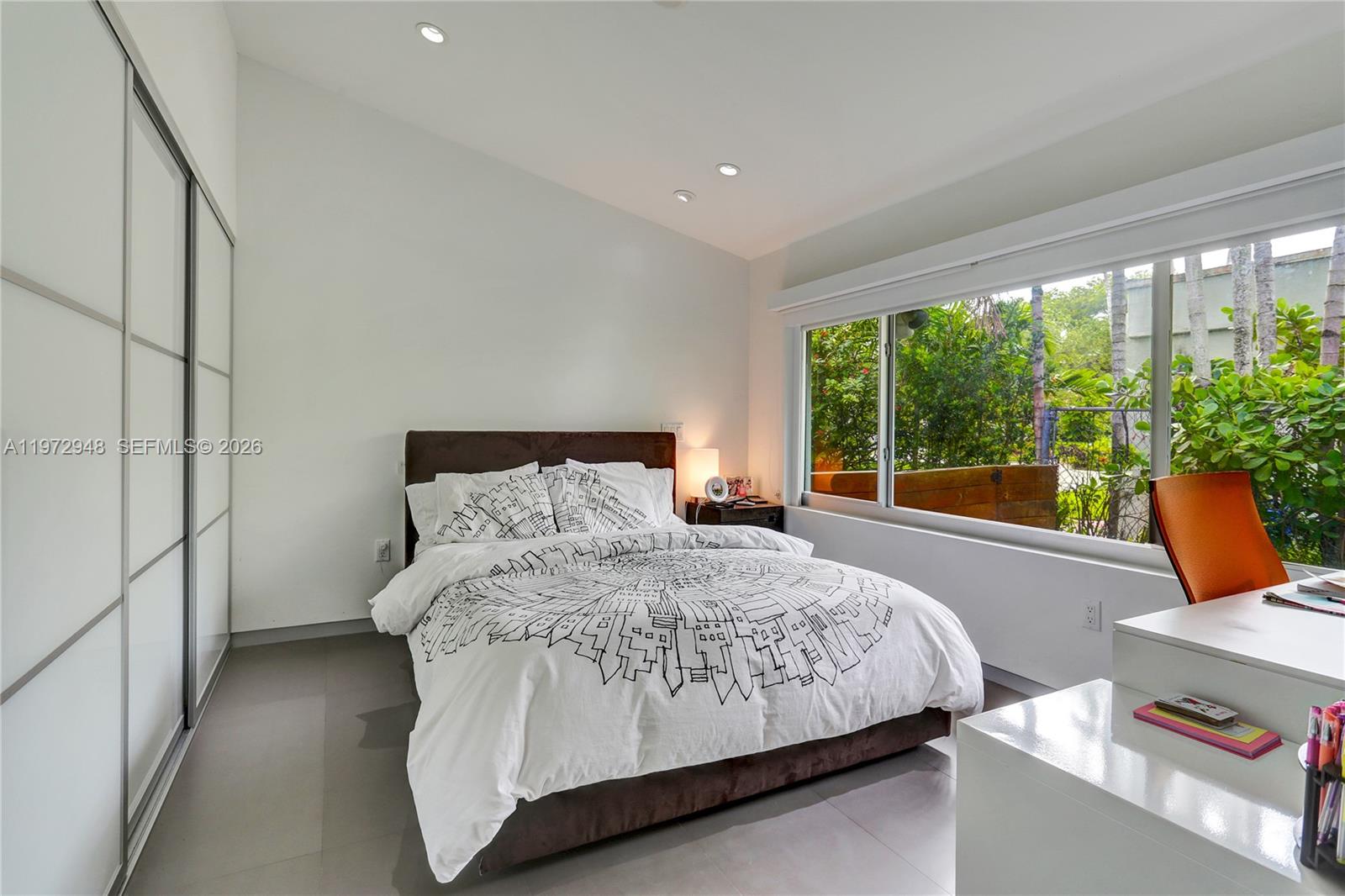 BAY HEIGHTS - Residential