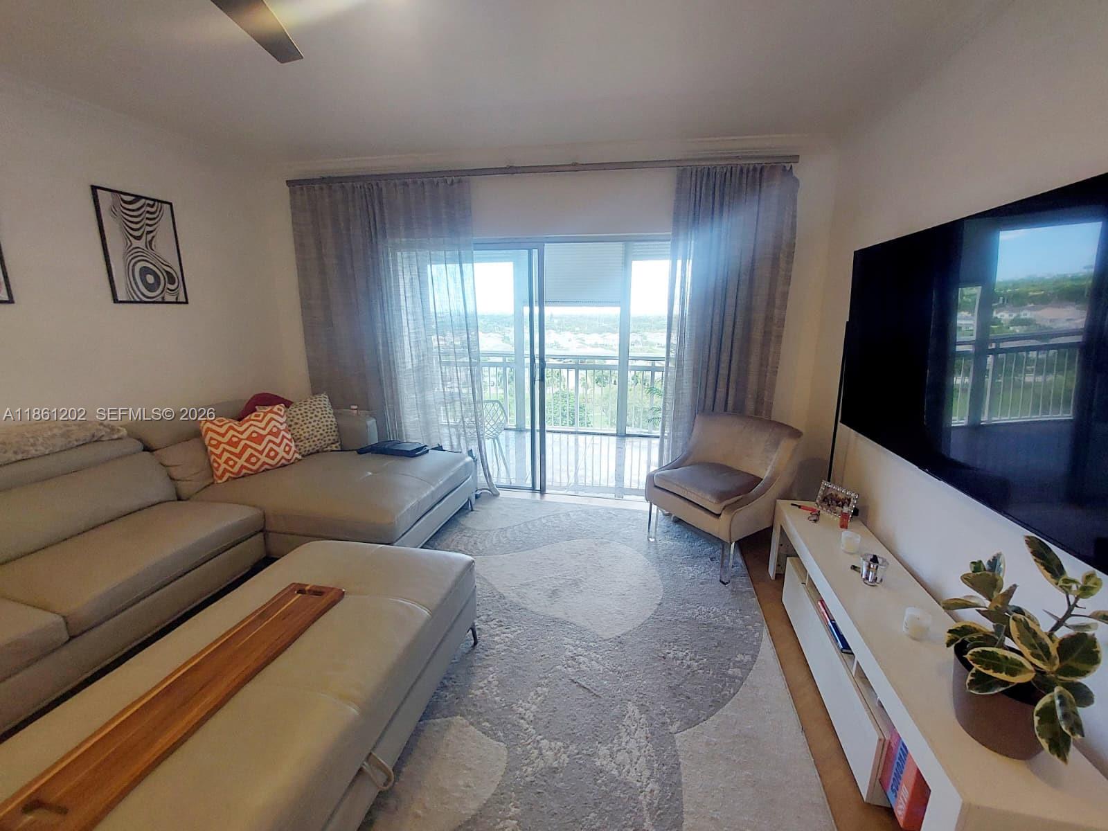 HILLCREST NO 21 CONDO - Residential