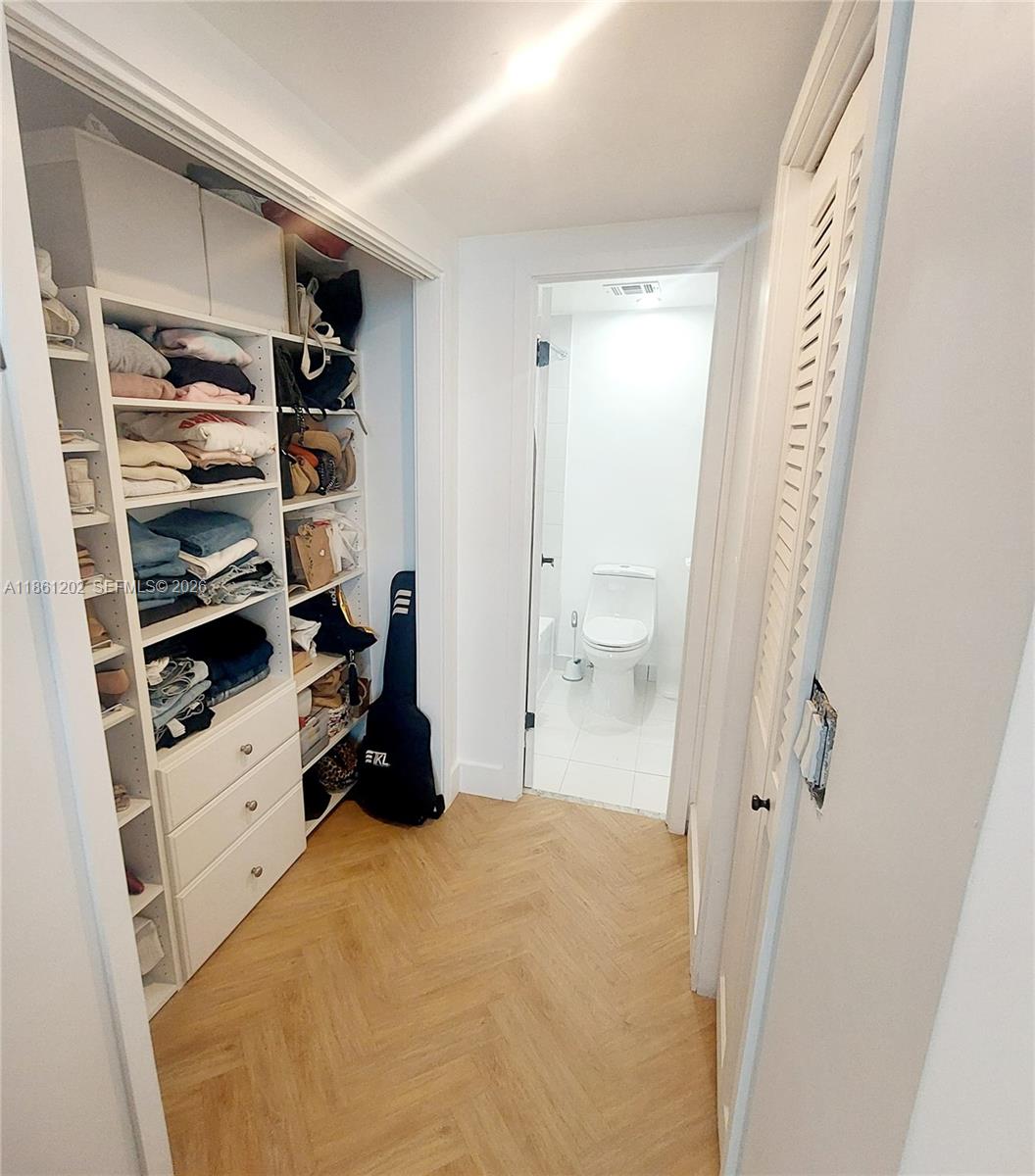 HILLCREST NO 21 CONDO - Residential