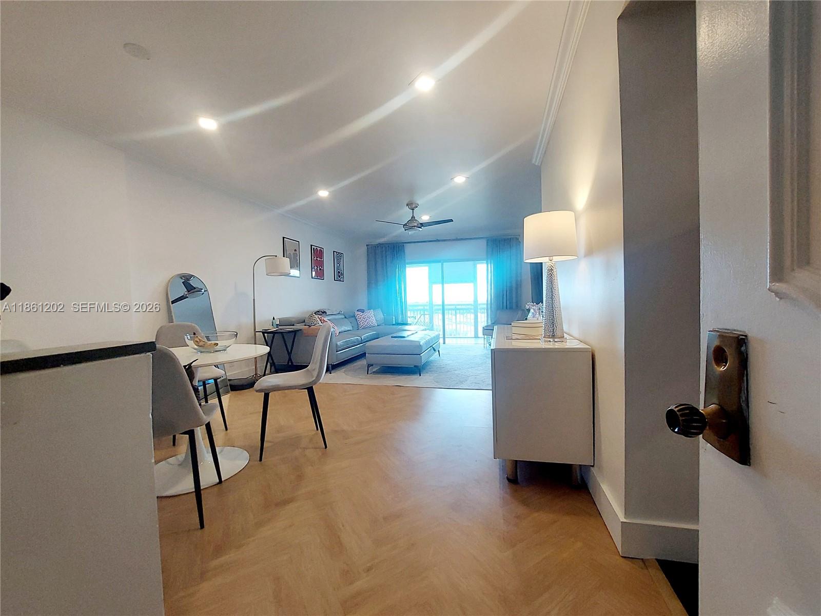 HILLCREST NO 21 CONDO - Residential