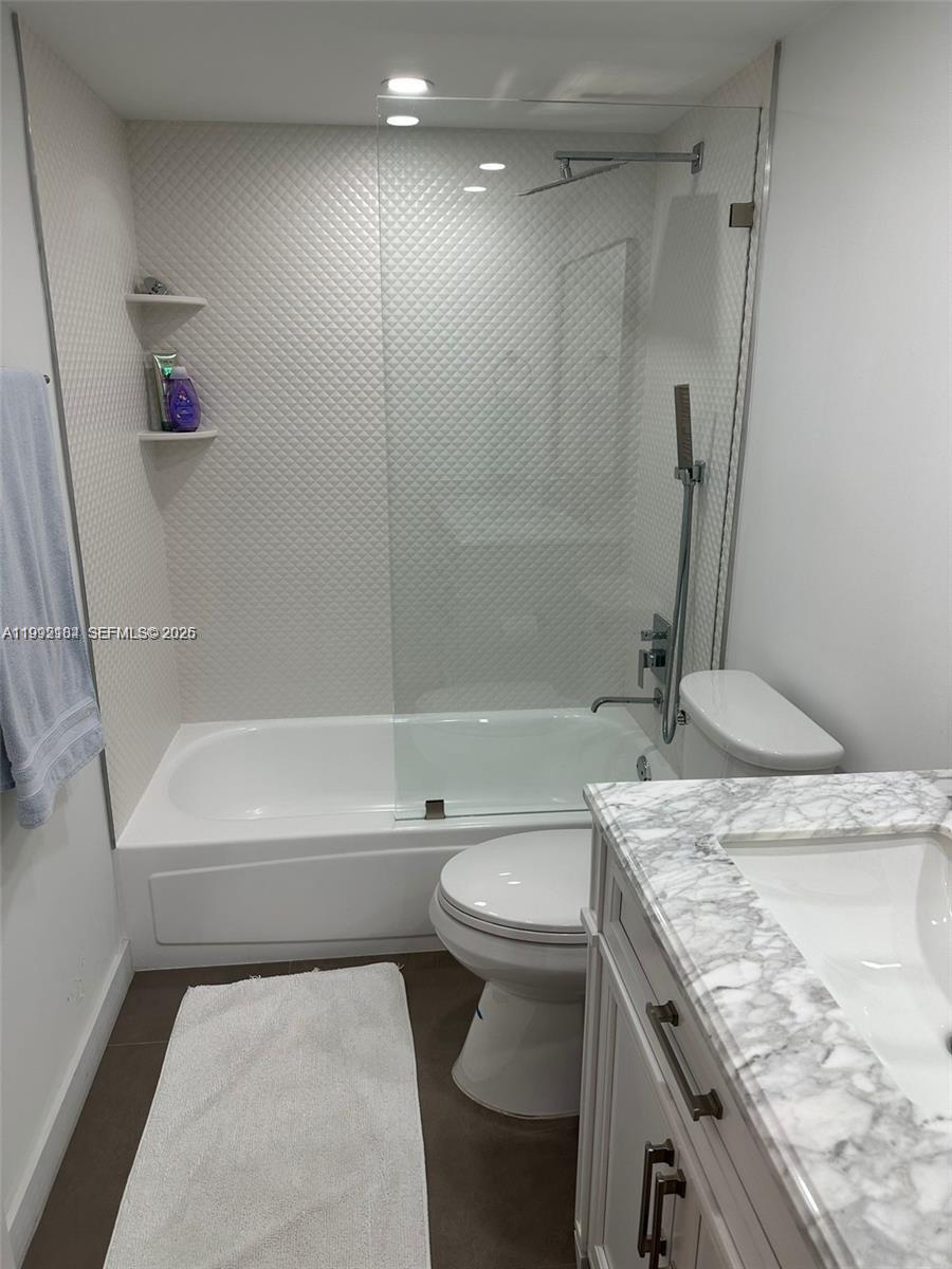 HARBOUR HOUSE - Residential Lease