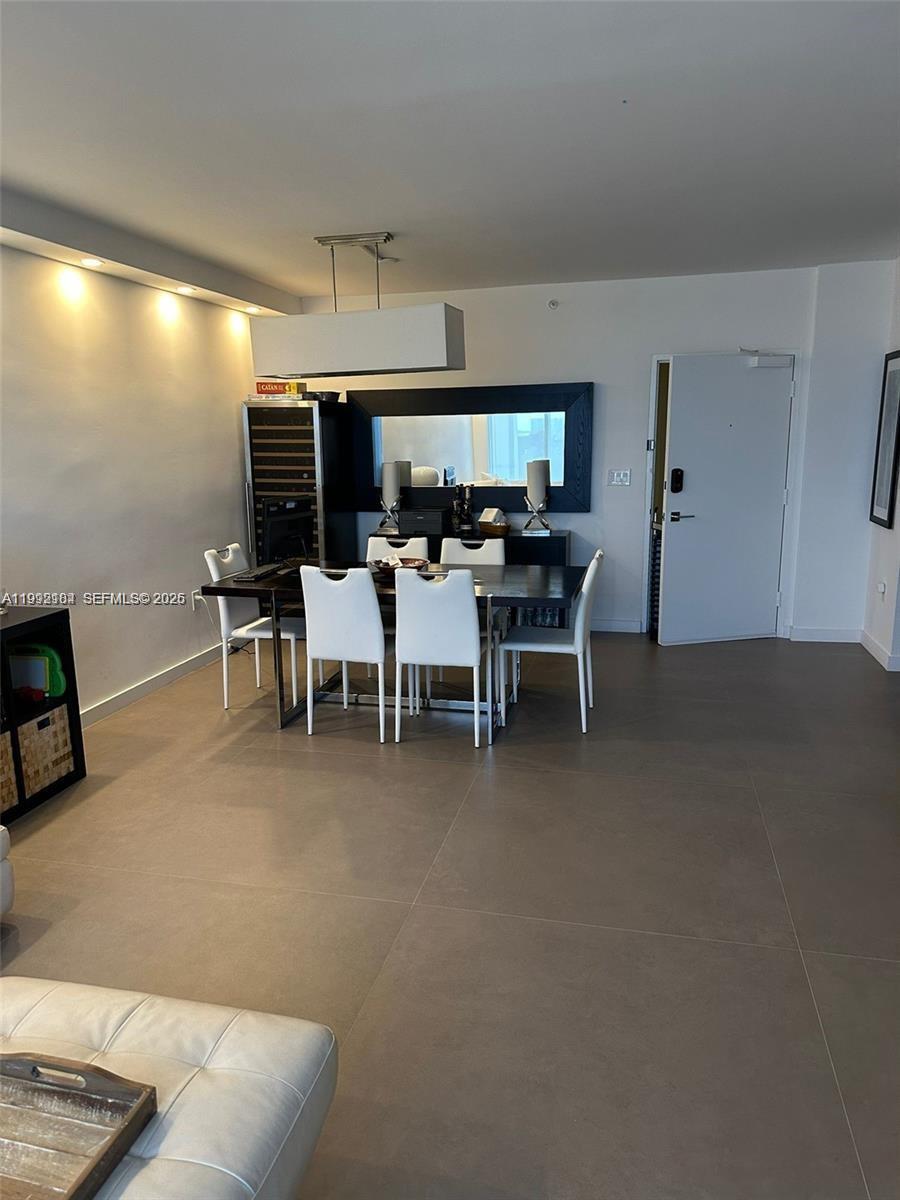 HARBOUR HOUSE - Residential Lease
