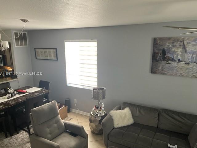 HIGHLAND PARK VILLAGE CON - Residential