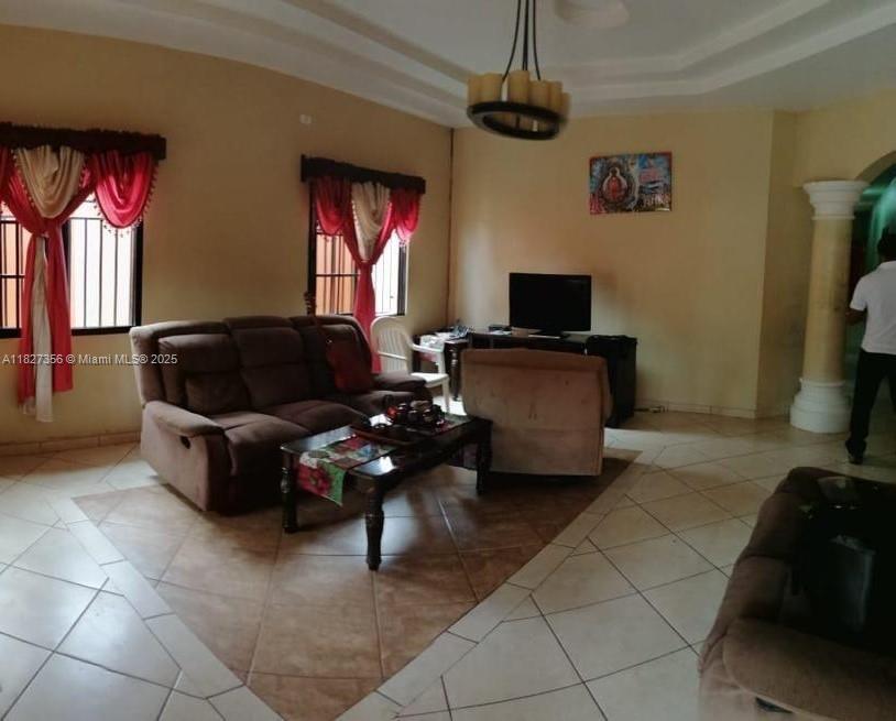 El Zamorano - Residential