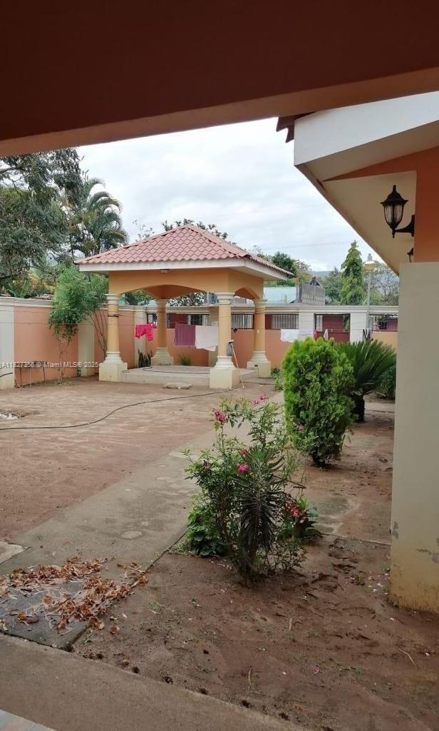 El Zamorano - Residential
