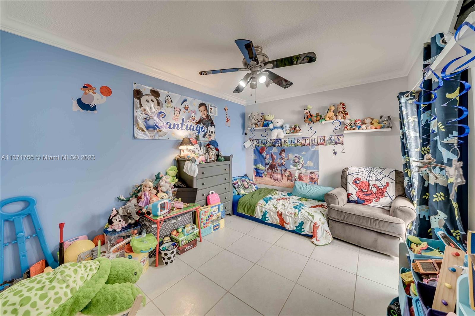 PEMBROKE LAKES SOUTH - Residential