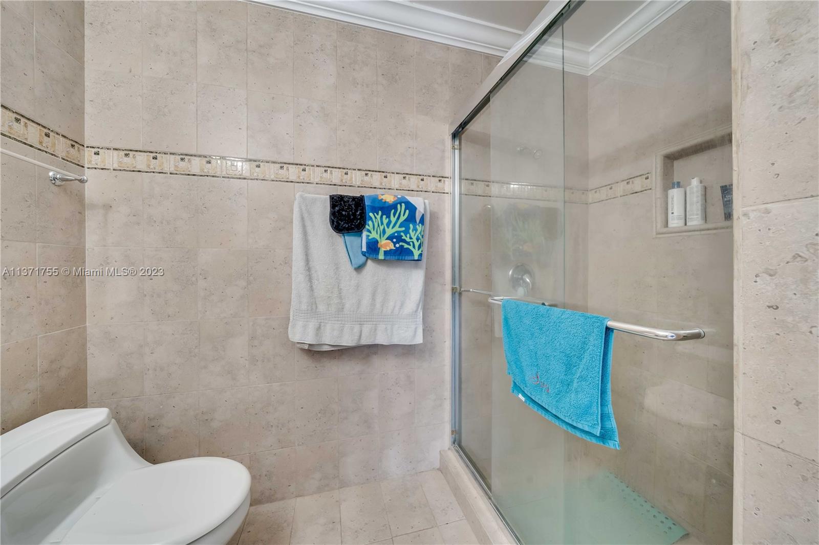 PEMBROKE LAKES SOUTH - Residential