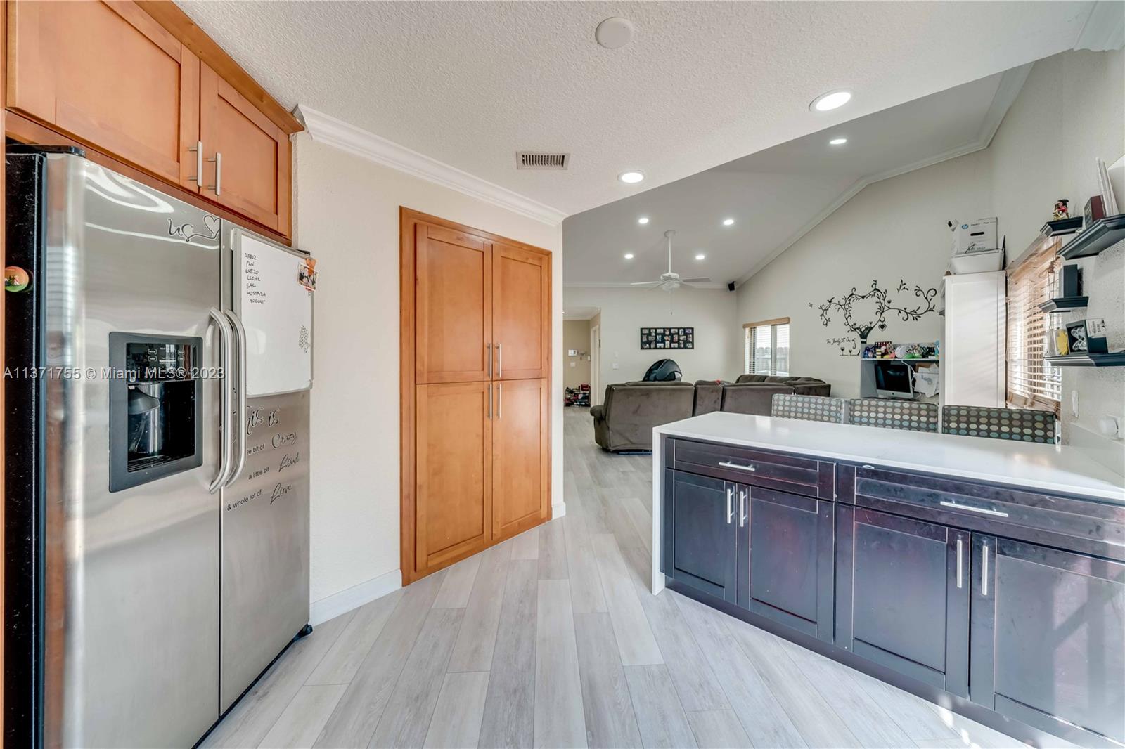 PEMBROKE LAKES SOUTH - Residential
